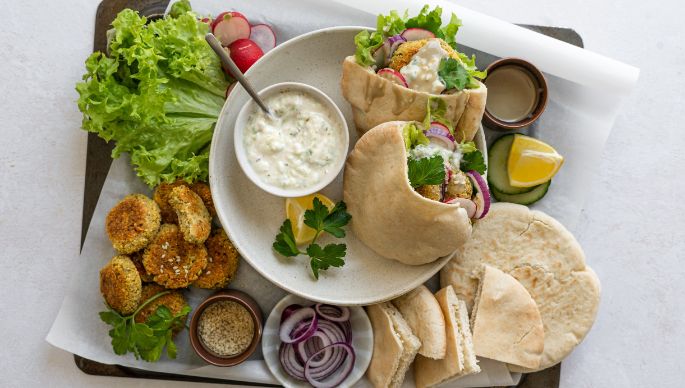 beleaf-global-recipes-stage-falafel-pita